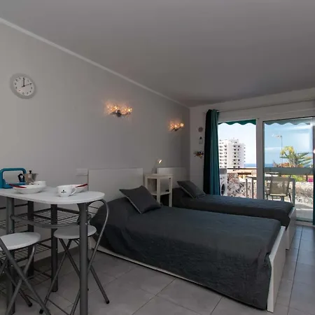 Las Flores 10 - Studio Apartamento